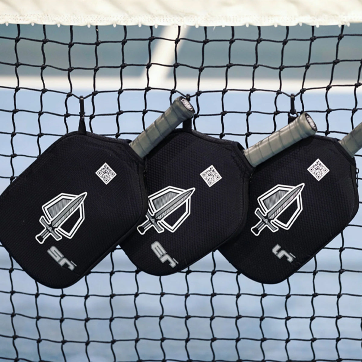 Honolulu Sword & Shield J2Ti Carbon & Titanium Pickleball Paddle Free Paddle Cover